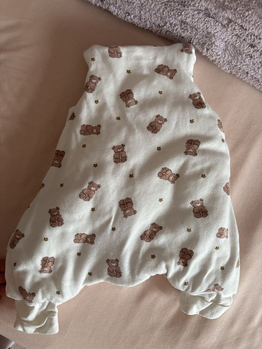 Sac de dormit, combinezon si hanorac