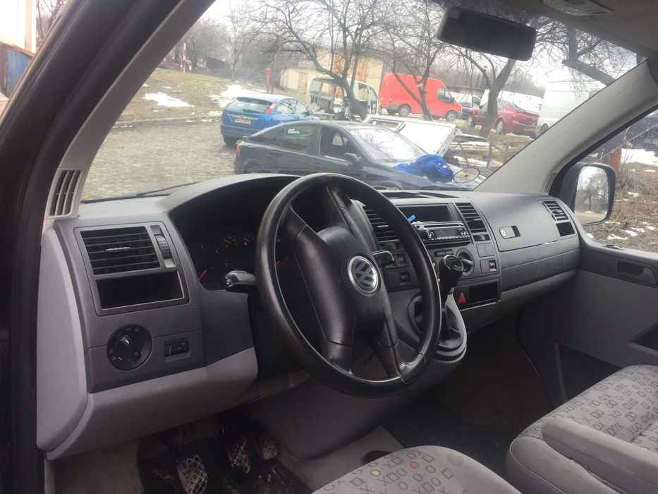 Dezmembrari VW Transporter T5 2.5 TDI AXE AXD