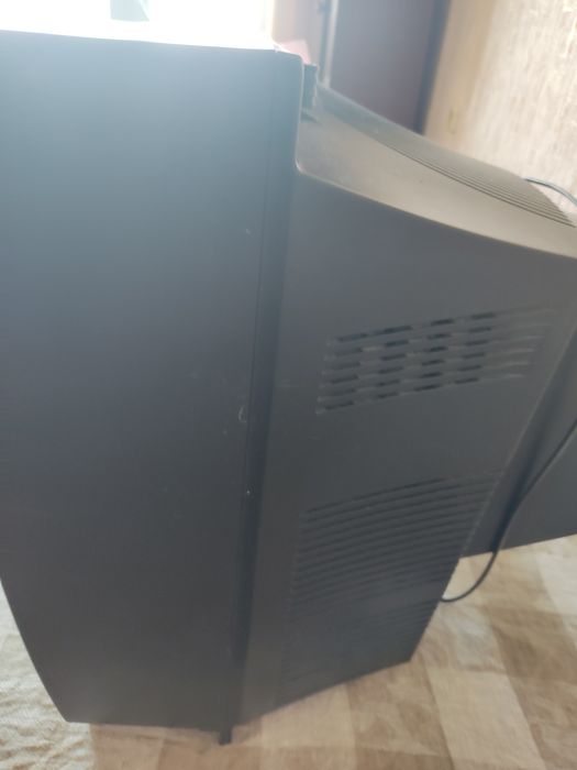 Телевизор LG б/у недорого