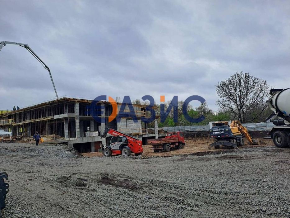 Продава се Тристаен апартамент в Бургас, Център - 94 кв.м за 634 €/кв.м - Снимка #8