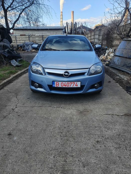 Fata completa / Piese dezmembrari  Opel Tigra B Twintop Z14XEP