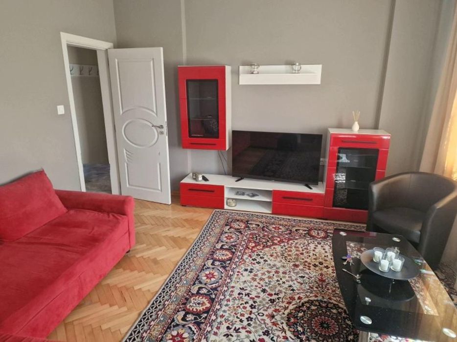 Дава се под наем Двустаен апартамент в София, Стрелбище - 80 кв.м за 649 € - Снимка #1