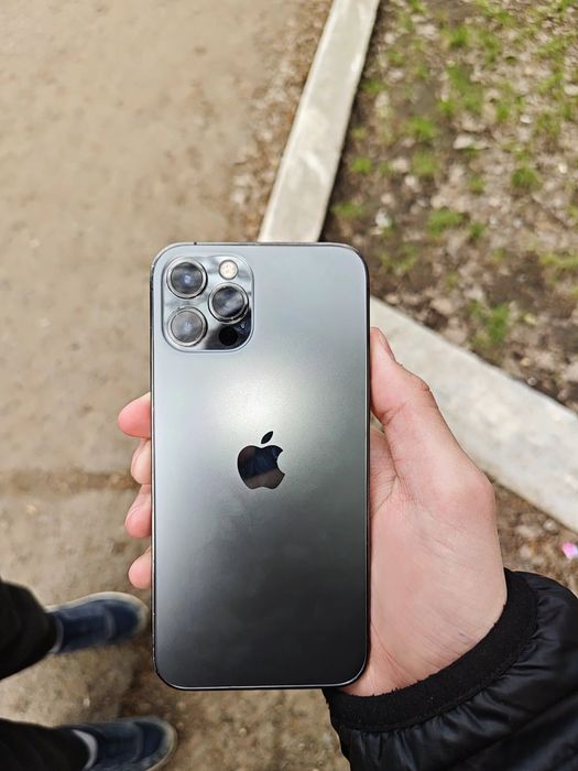 Iphone 12 pro 128 гб 80%