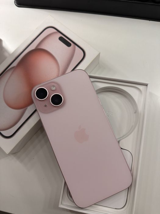 Iphone 15, roz 128GB