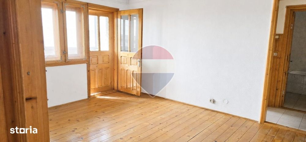 Apartament de vanzare/ 3 camere 2 bai/ str Granicerului Radauti