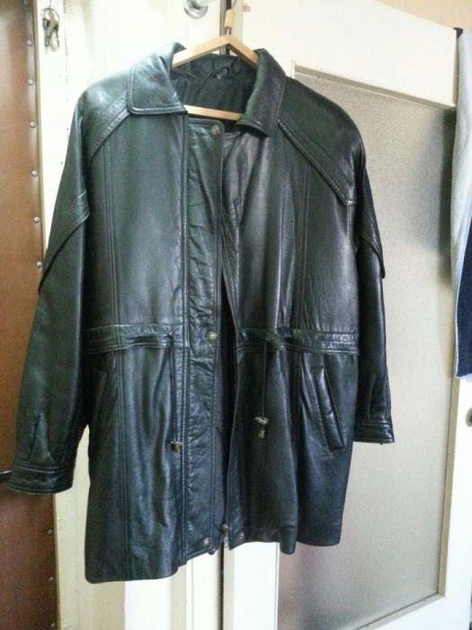 Куртка кожанная(привезенная из Турции)