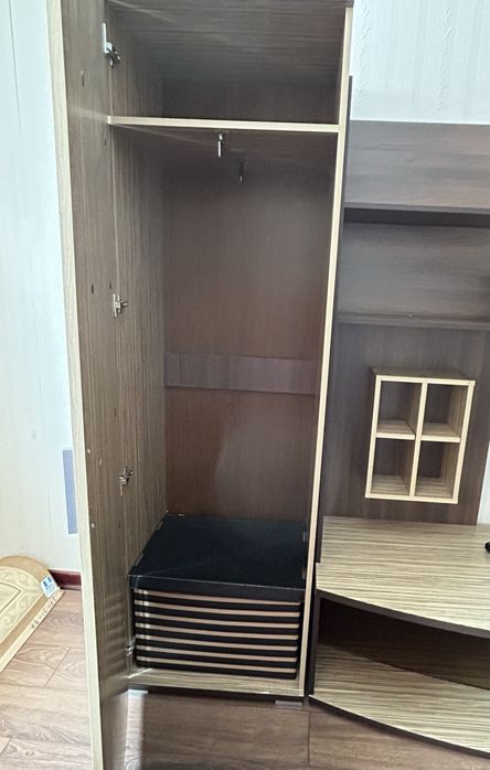 Шкаф для гостиной