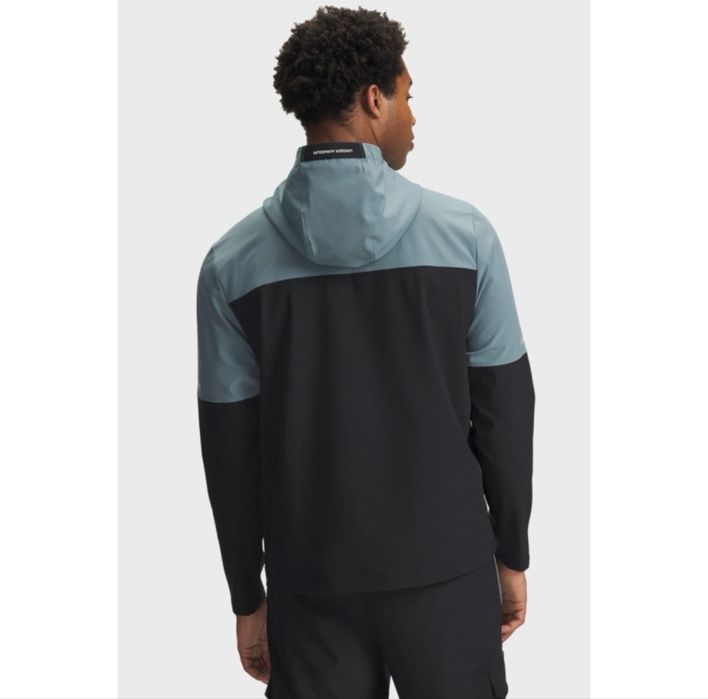 Продам ветровку Under Armour