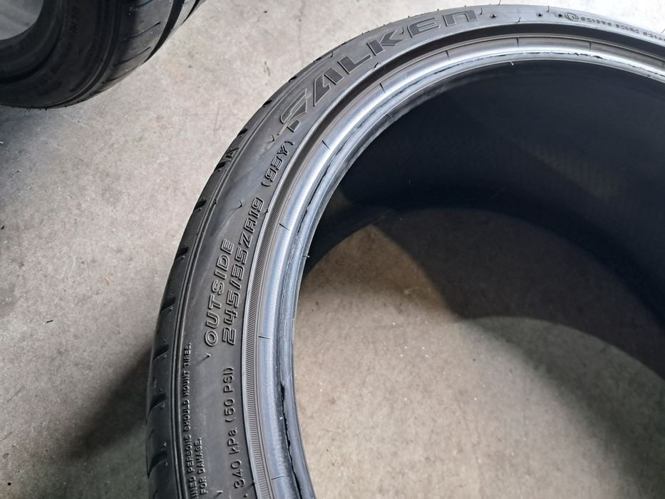 Anvelope second vara 245 35 R19 2+1 buc