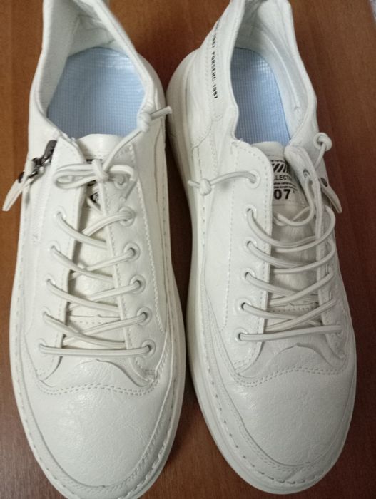 Продам мужские туфли