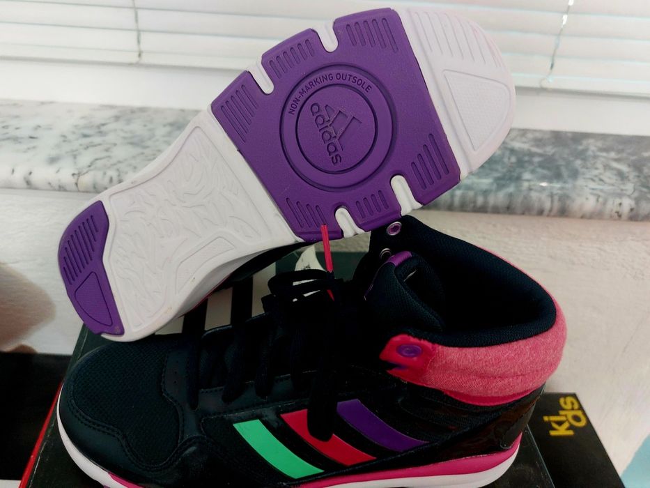 №38-adidas Dance - адидас оригинални 
UK 5,5  EUR 38 2/3