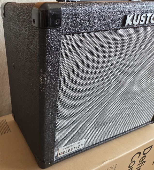 Amplificator chitară acustică Kustom KAA30 – 30W MOSFET