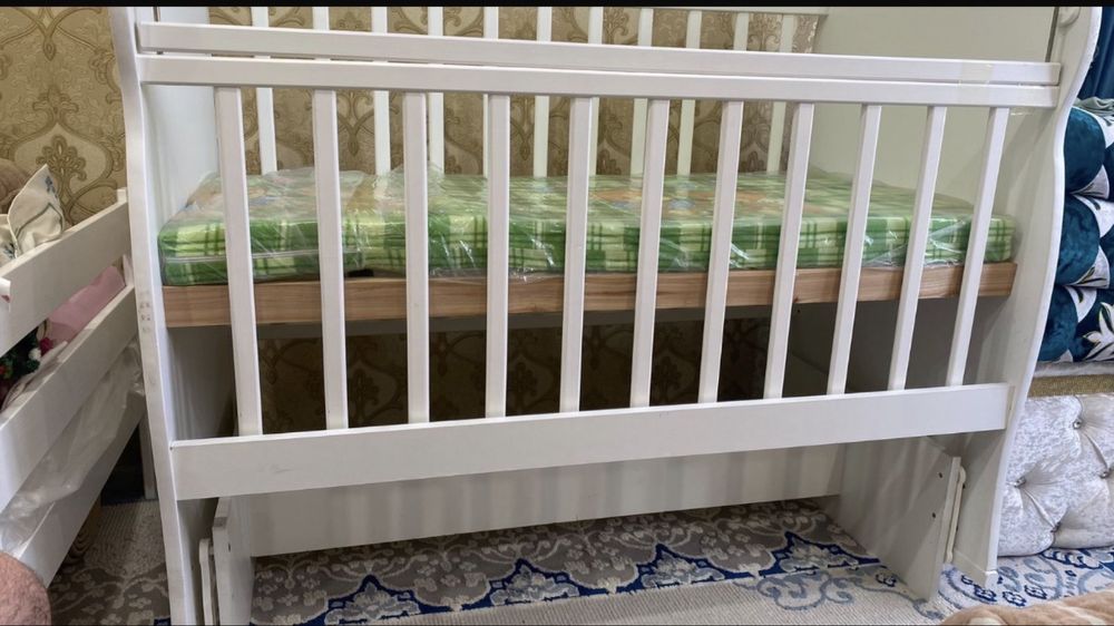 Продам детскую краватку