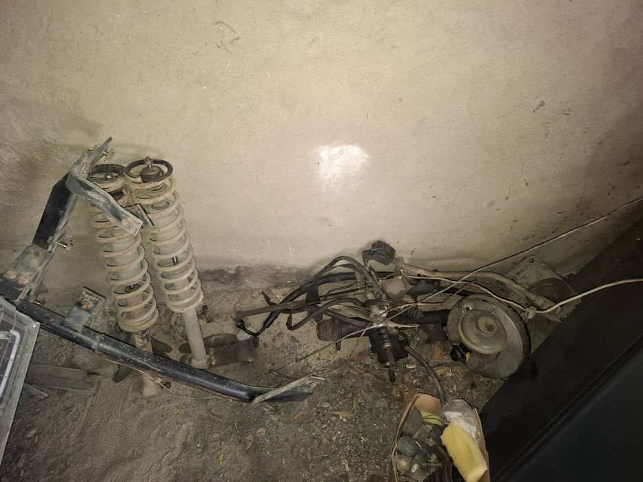 Продам запчасти ауди 90 б3 2.3