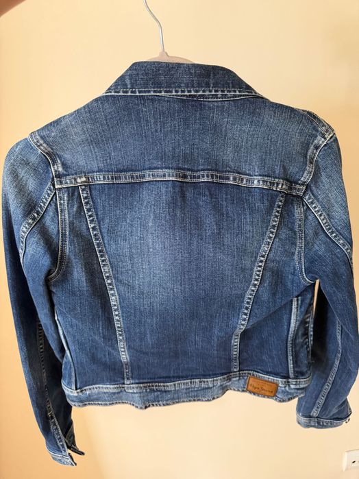 Яке и Суичери и тениски Dsquared,Armani, Karl Lagerfeld, Pepe jeans