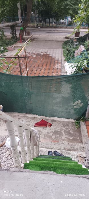 24-26-51 Продаю свою 3х комнат. Кирпиҷный дом  на 1 ом этаже с