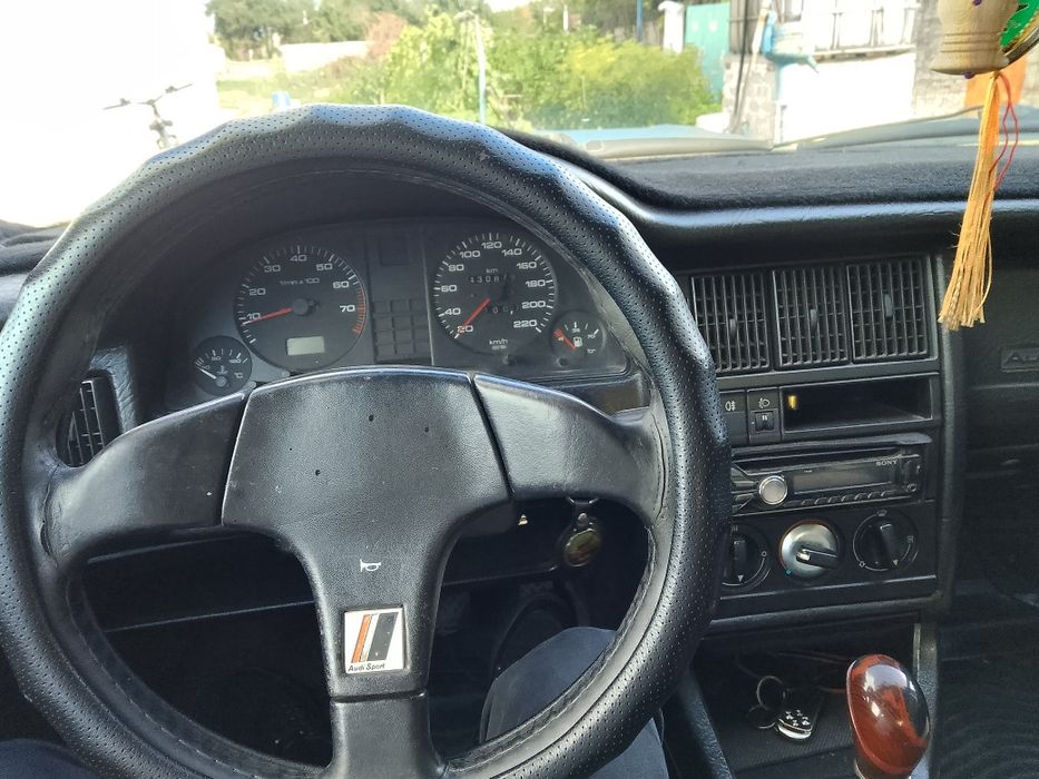 Продам машину Ауди 80 б3