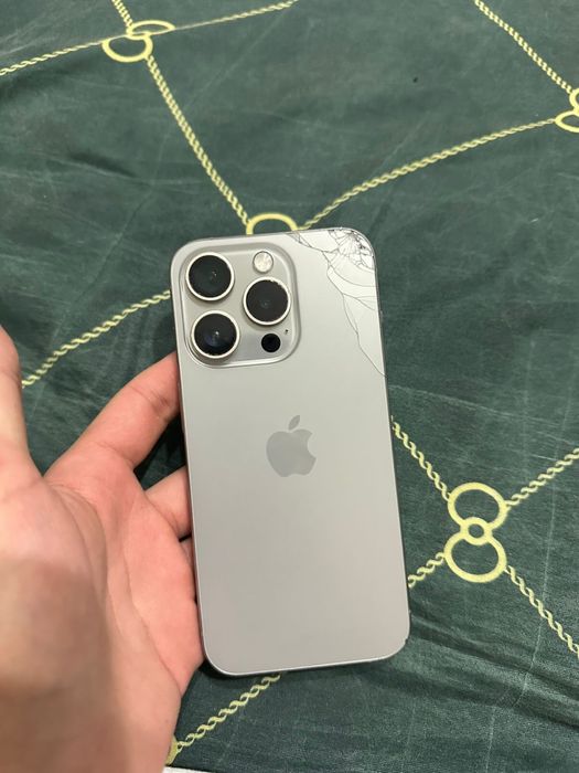 Iphone 15 pro 256gb titan