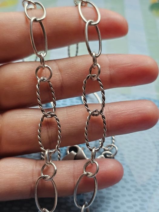 Красиво сребърно колие със сърце