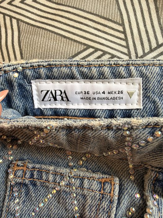 Къси гащи Zara с камъни