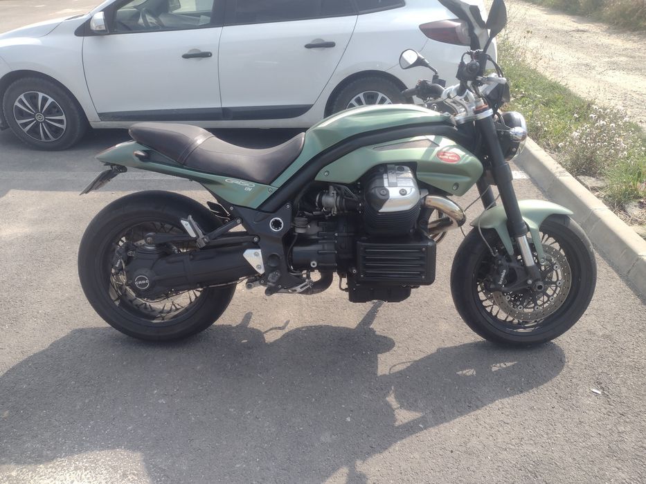 Vând sau schimb cu auto moto.. Moto Guzzi Griso.
