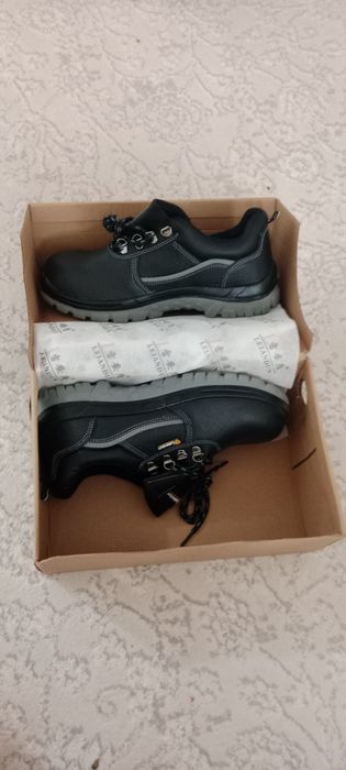 Ботинка 42 размер