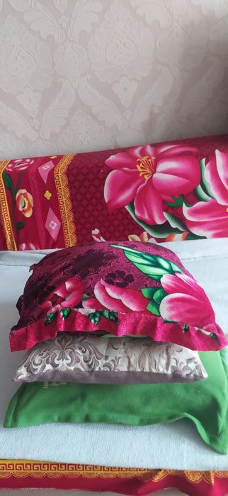 Продам подушки, одеяла, постельное бельё