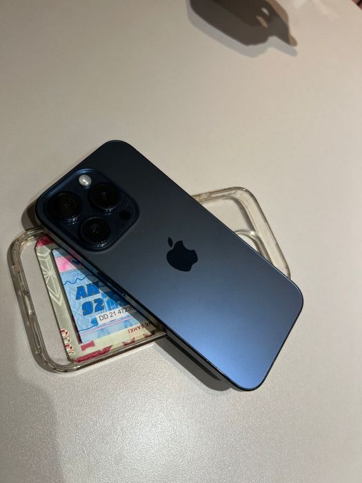 Айфон 15 про в хорошем состояние