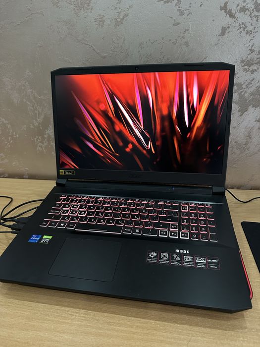Геймърски лаптоп 17.3’ Acer Nitro 5 Intel I7-11800H 16GB RAM  RTX 3060 6 gb 1,5 tb ssd с бонуси!