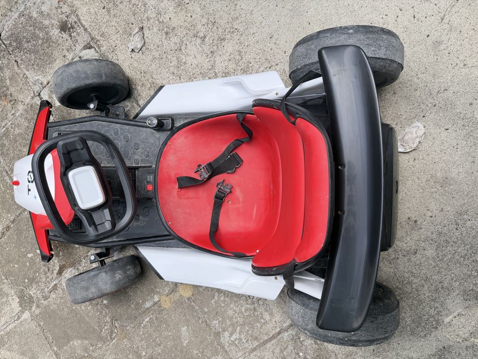 Акумулаторна кола GO KART 24V Drifting Function червена