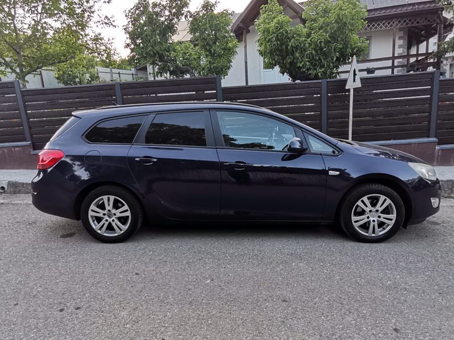 OPEL Astra 2011 — imagine 3
