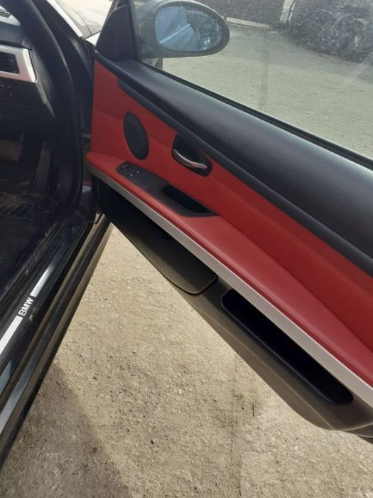 Dezmembrez BMW E92 325i