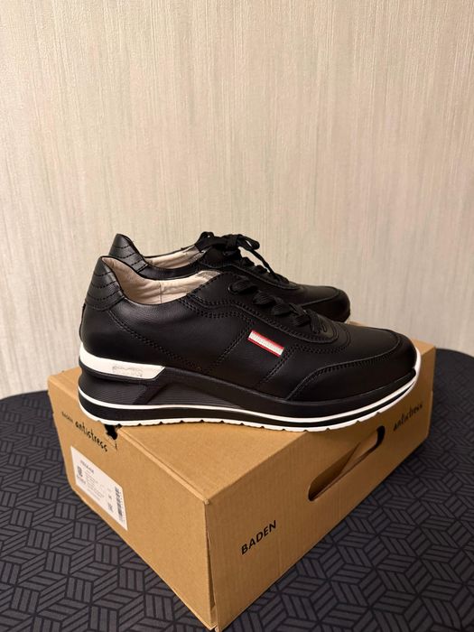 Турецкие кроссовки