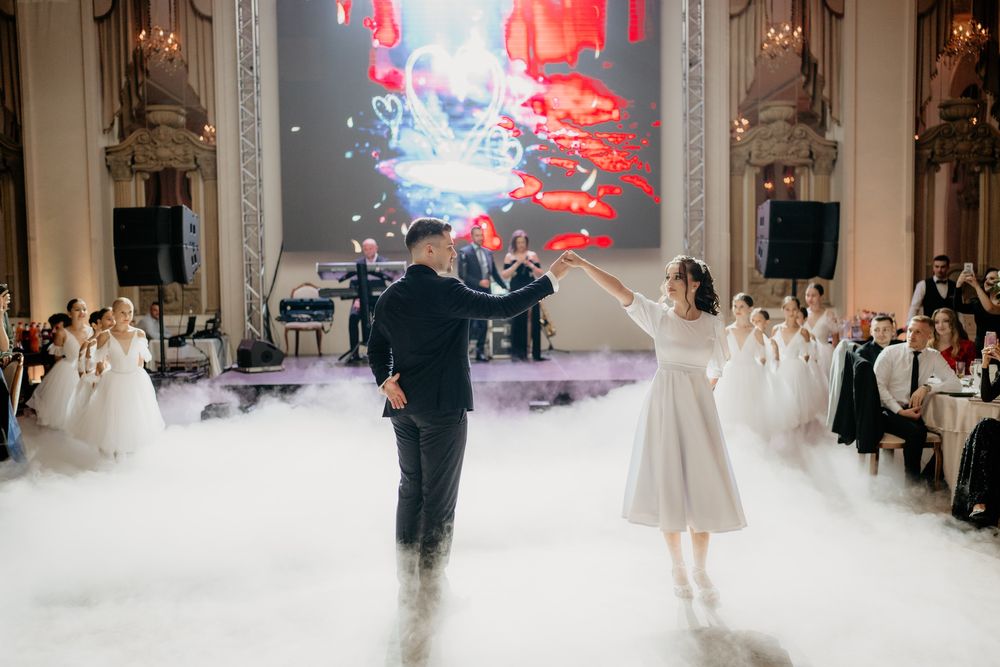 Rochita alba botez/dansul mirilor