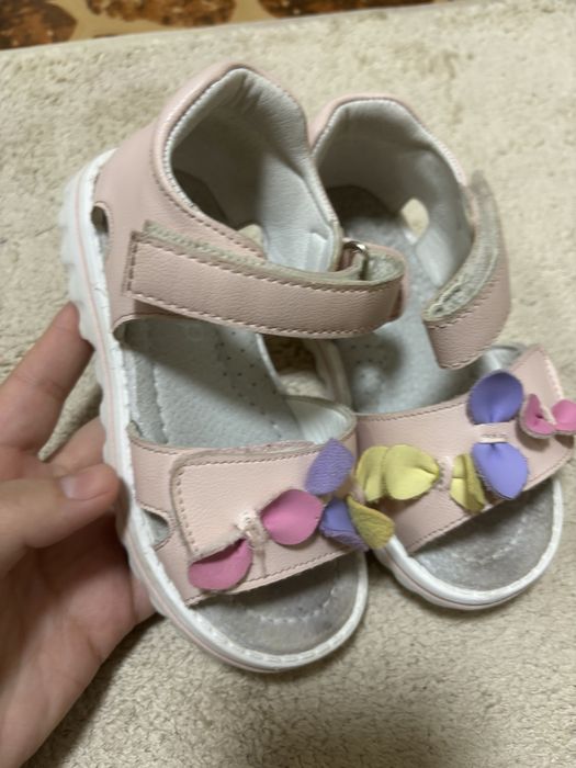 Сандали детские
