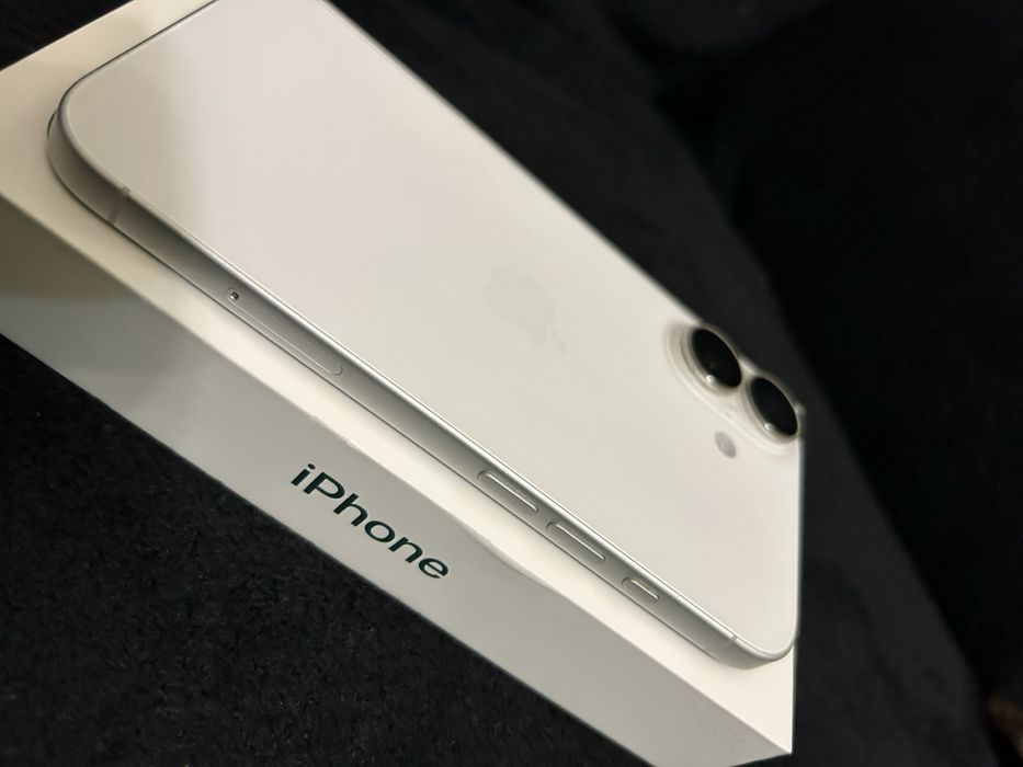 Iphone 16 128gb Бял