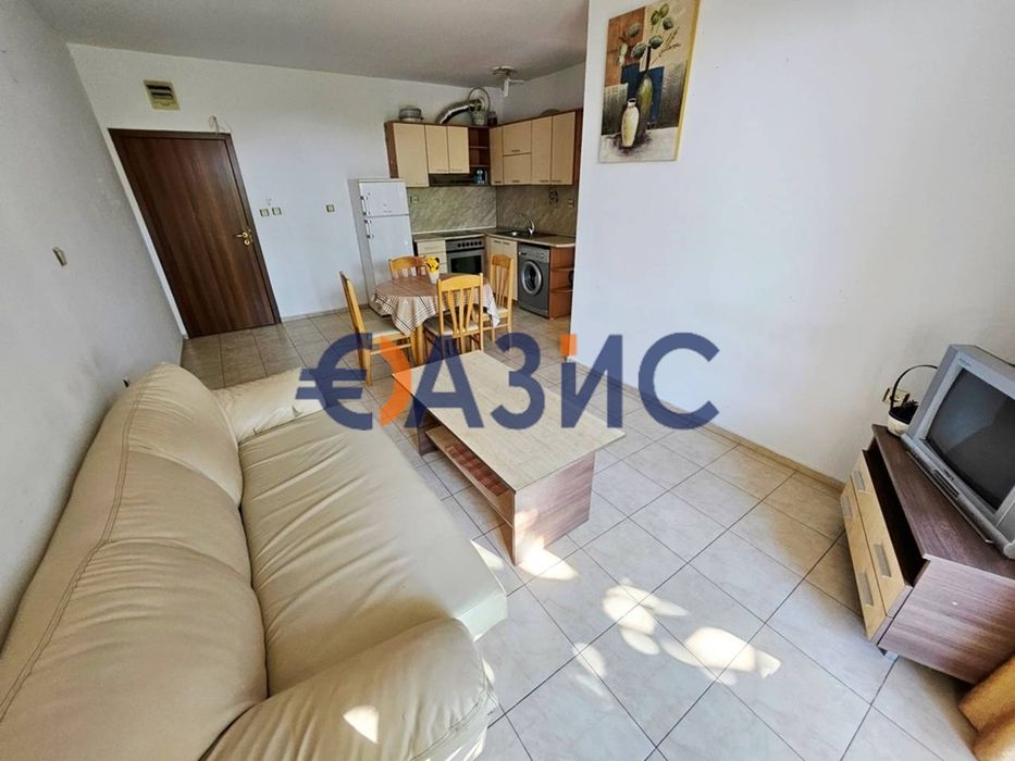 Продава се Тристаен апартамент в к.к. Слънчев бряг - 82 кв.м за 726 €/кв.м - Снимка #3