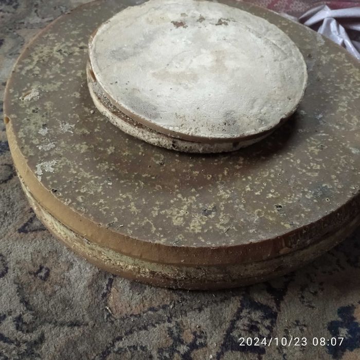 Воск пчелиный натуральный .