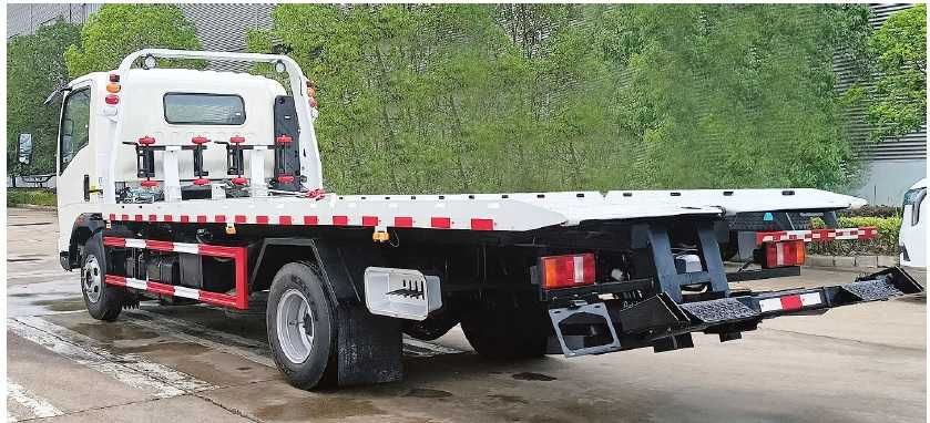 Эвакуватор Howo 4x2. 4 тон. 2026г. Доставка 30 дней.