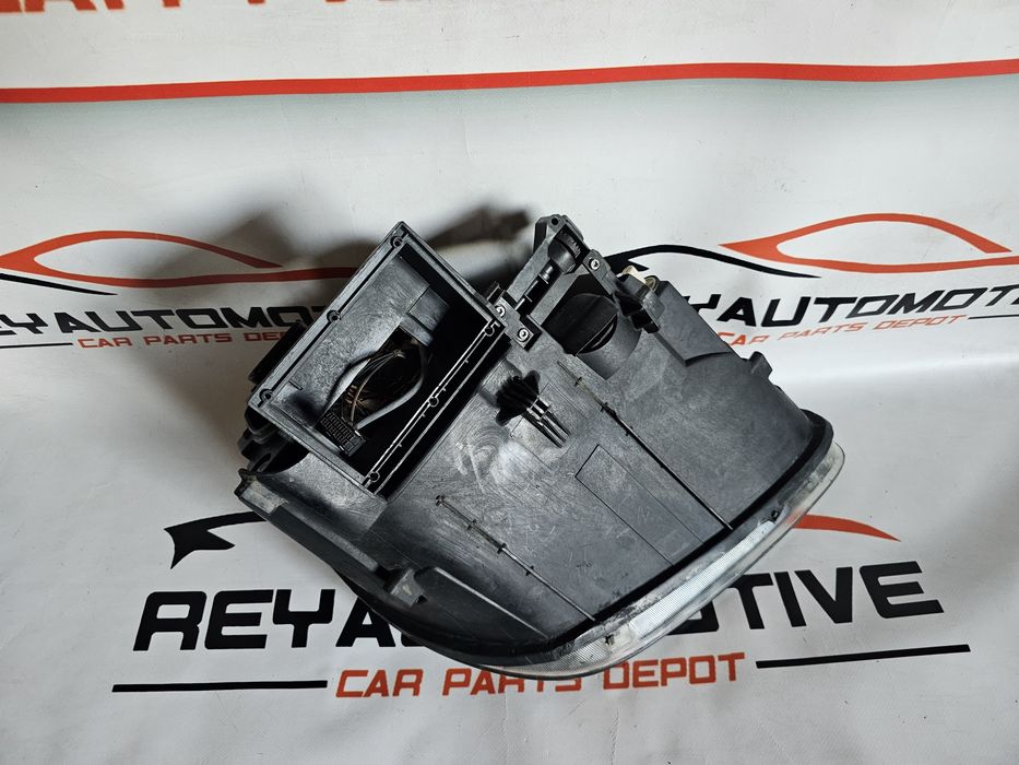Far stanga xenon Porsche Cayenne dupa 2003 cod 7L5941005AK