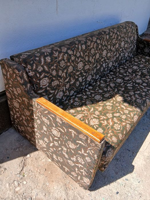 Продам диван хорошего качества