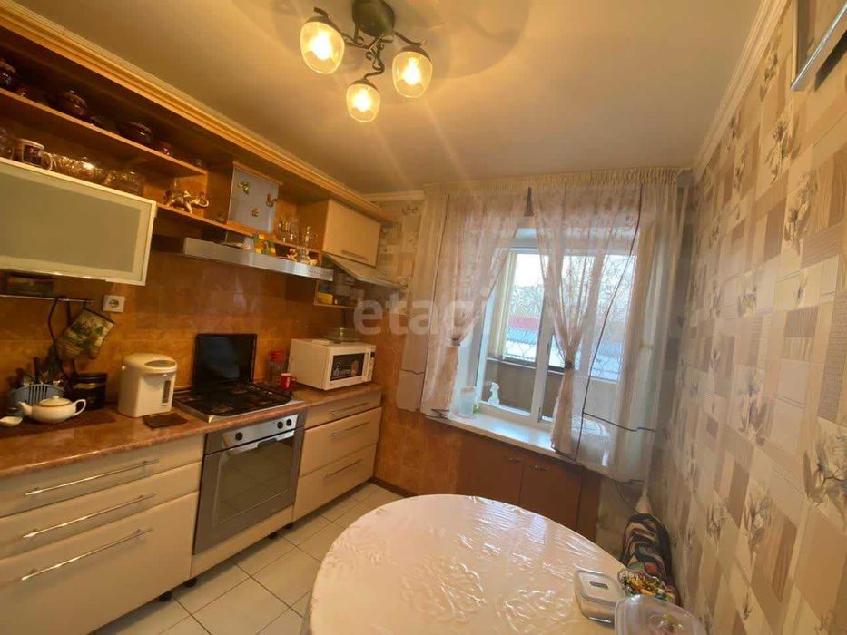 Продам 4х комнатную квартиру