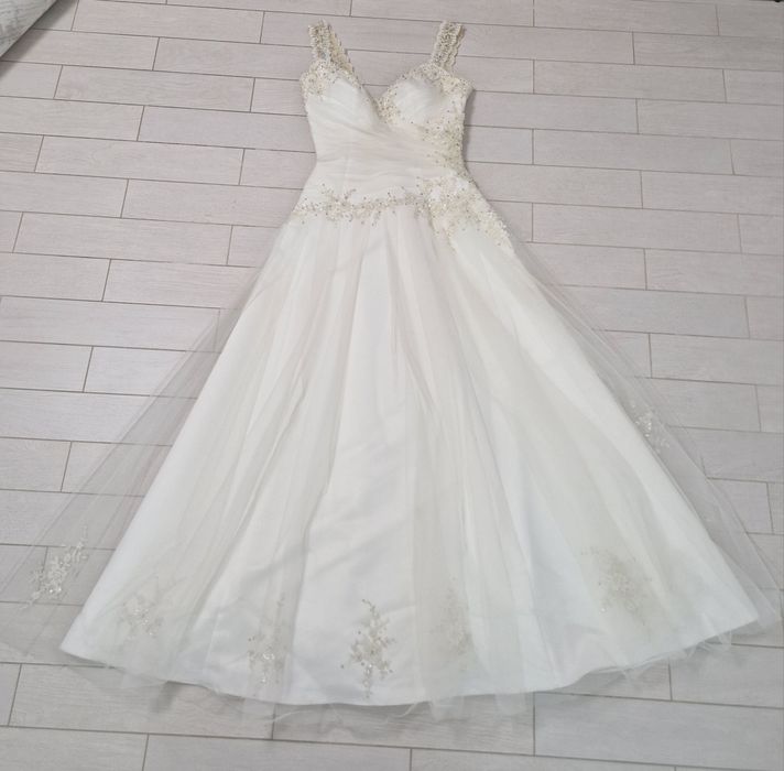 Rochie de mireasa Mirandi Ivory S/M cu voal si crinolina