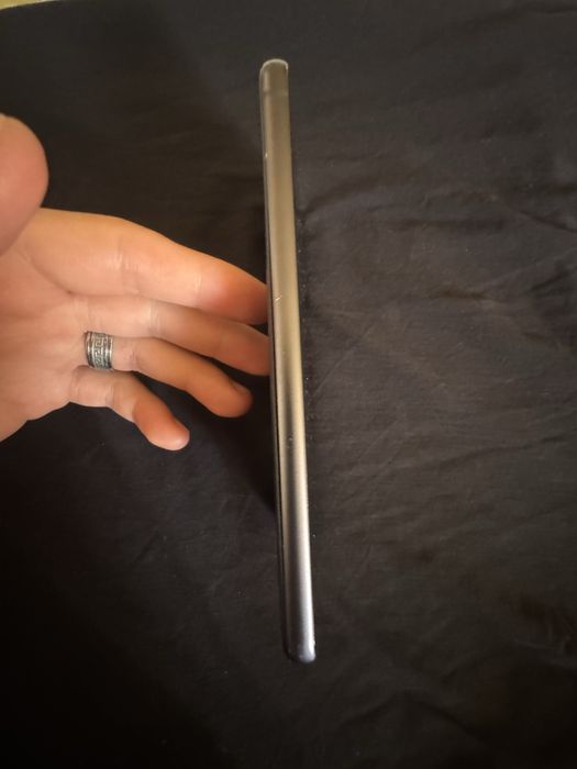 Samsung Galaxy S21 FE 128GB – pornește, display defect – pentru reparație/piese