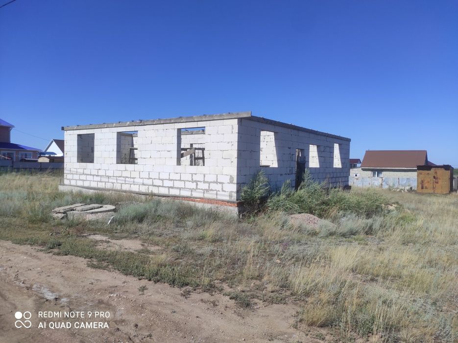 Продам недостроенный дом