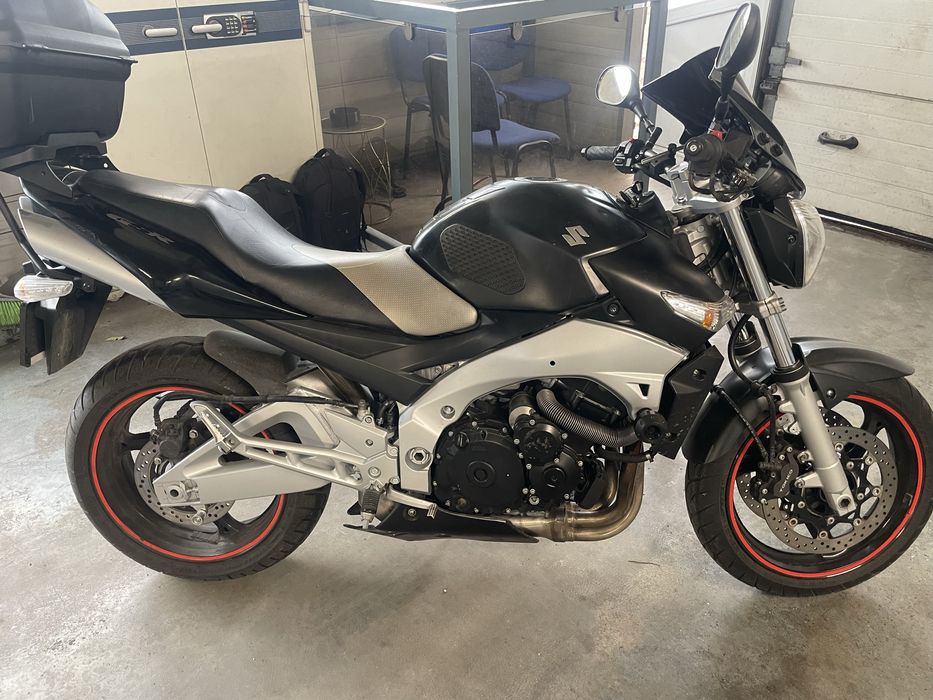 Suzuki gsr600 2006