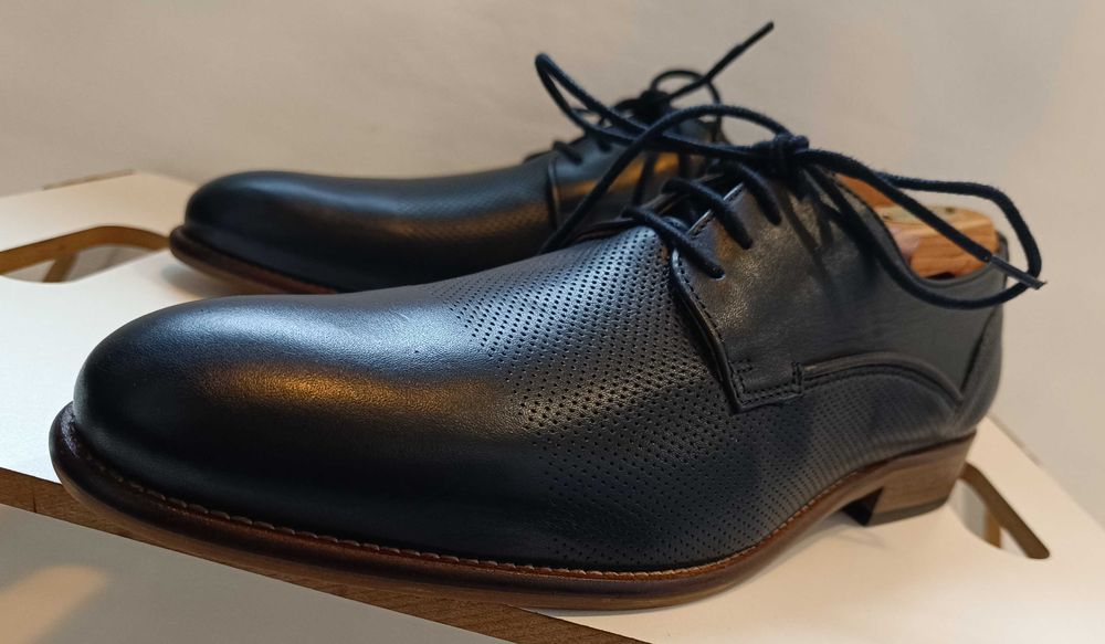 Pantofi derby 40 de lux lucrati manual Minelli NOI piele naturala