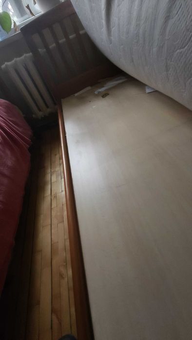 деревянные кровати