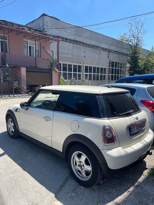 Vând Mini Cooper One