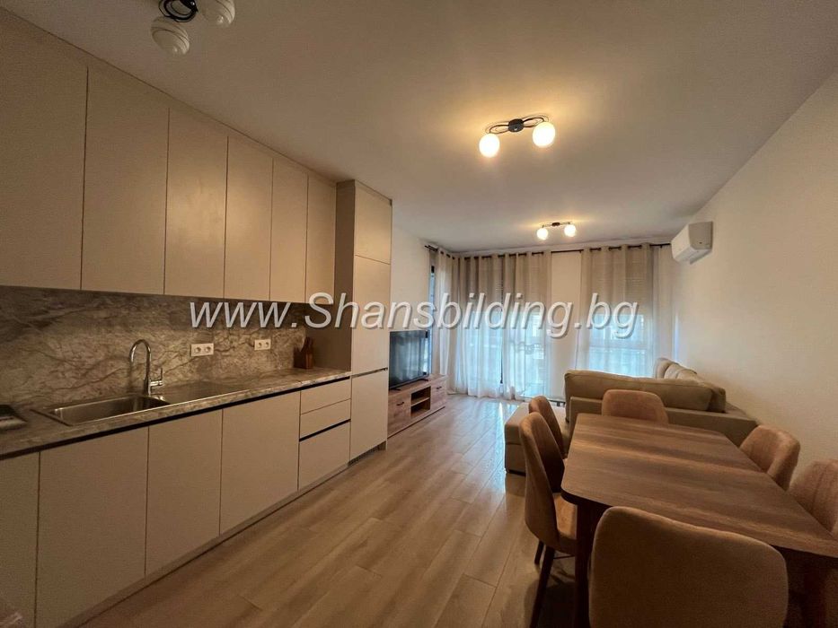 Дава се под наем Тристаен апартамент в Пловдив, Сточна гара - 100 кв.м за 747.66 € - Снимка #1